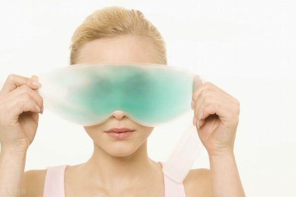 睡覺戴眼罩和耳塞有什麼利弊? 睡覺戴眼罩和耳塞有什麼利弊?