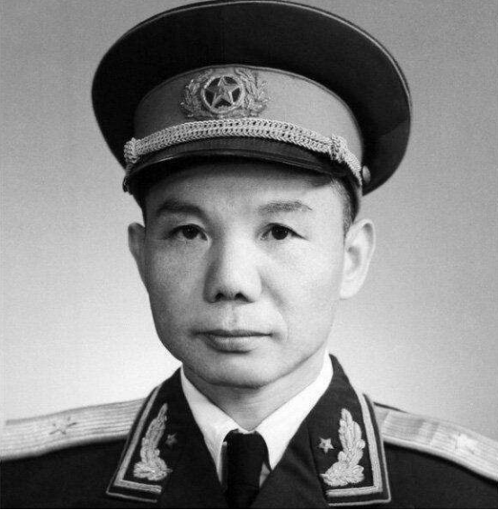 51年肖永銀到朝鮮參戰，進展不順，彭德懷：劉伯承不是講究戰術嗎