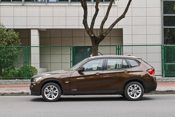 內飾很新，底盤煥新，9&period;58萬入二手進口寶馬X1