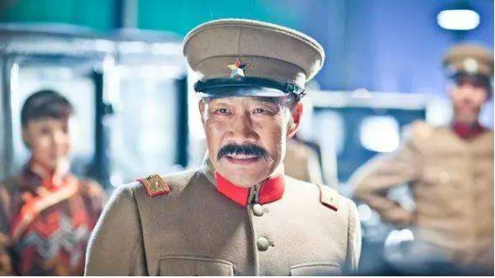 他是張作霖的第四子，是張學良的四弟，他是我海軍院校的奠基者