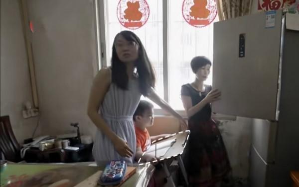 一家六口,四世同堂,住在47㎡的房子,房子雖小,他們卻很滿意 一家六口,四世同堂,住在47㎡的房子,房子雖小,他們卻很滿意