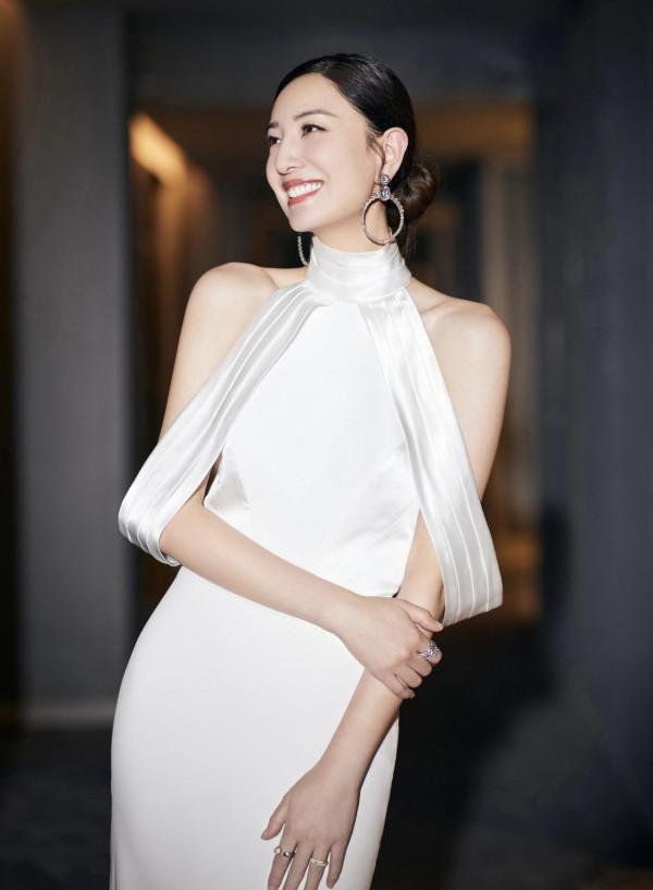 鄭希怡 ​​​美圖寫真集