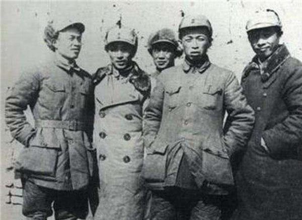 抗戰勝利初期，中原解放區艱苦，部隊思想焦急，皮定均：丟掉幻想