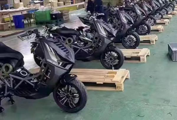 Italjet Dragster終於來了,將於11月20日正式在國內釋出 Italjet Dragster終於來了,將於11月20日正式在國內釋出