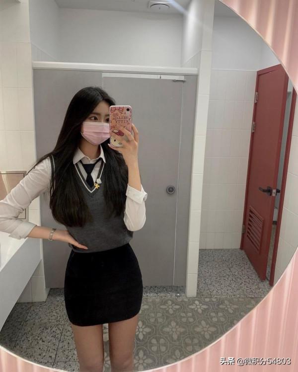 18歲「韓國高中生」短髮打扮又甜又可愛 大家想回去和她一起重讀 18歲「韓國高中生」短髮打扮又甜又可愛 大家想回去和她一起重讀