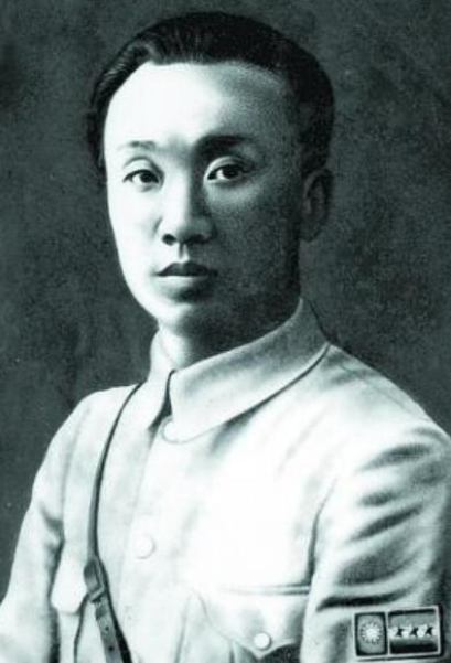 黃埔軍校政治部，最讓蔣介石頭痛：除了主任能力還有我黨兩支勁旅