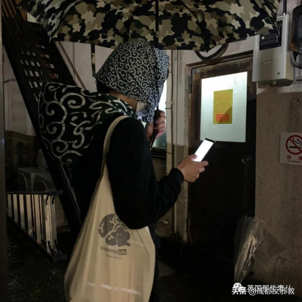 日本辦了一場“可以偷的藝術展”，結果還沒開偷就全被搶光了