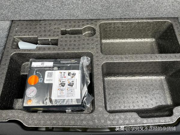 中美雅閣混動對比:國產貴10%全花在面子上了? 中美雅閣混動對比:國產貴10%全花在面子上了?