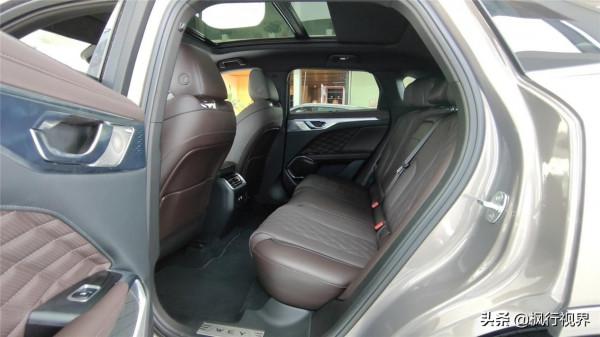 到店實拍WEY摩卡，一臺“香味撲鼻”的城市SUV