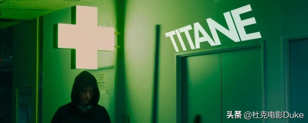 聊聊橫掃電影節大獎的《鈦》和《犬之力》 聊聊橫掃電影節大獎的《鈦》和《犬之力》