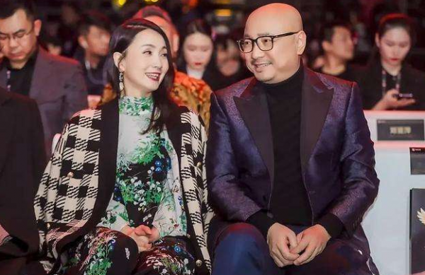 演員陶虹：眼看著老公跟人傳緋聞，她的抉擇讓人又氣又不解