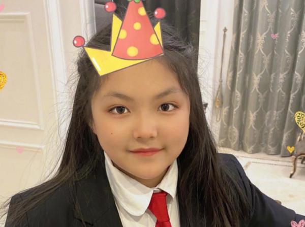 一月生活費高達15萬?王詩齡逃課看直播刷禮物,被李湘現場抓包 一月生活費高達15萬?王詩齡逃課看直播刷禮物,被李湘現場抓包