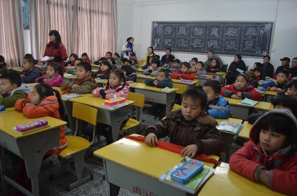 30年前,那個希望工程";大眼睛女孩";被國家大力培養後,現狀如何? 30年前,那個希望工程";大眼睛女孩";被國家大力培養後,現狀如何?