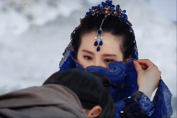 楊冪重現異域造型出圈!回望娛樂圈10位女星或清冷或明豔,太養眼 楊冪重現異域造型出圈!回望娛樂圈10位女星或清冷或明豔,太養眼