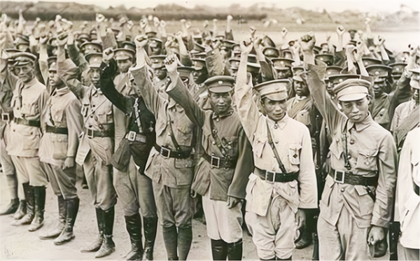 軍統女特精通4國語言,冒險救下一地下黨員,11年後反救自己一命 軍統女特精通4國語言,冒險救下一地下黨員,11年後反救自己一命