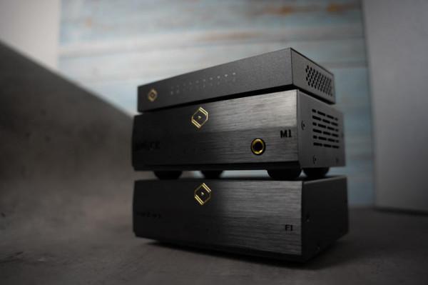 可階段性退燒的桌面絕絕子：仙籟數播三件套聽感分享