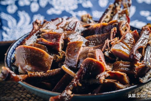 湖南醬板鴨跟北京烤鴨哪個讓你流連忘返,吃了還想吃的呢? 湖南醬板鴨跟北京烤鴨哪個讓你流連忘返,吃了還想吃的呢?