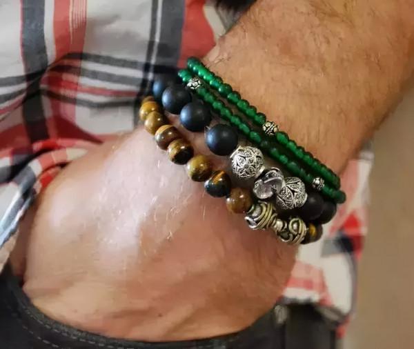 手串怎麼戴才不土氣?教你一秒變型男 手串怎麼戴才不土氣?教你一秒變型男