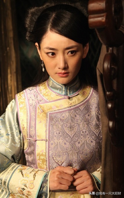 《打狗棍》禁菸大使玉格格三觀極正,一生痛恨大煙,卻因大煙而死 《打狗棍》禁菸大使玉格格三觀極正,一生痛恨大煙,卻因大煙而死