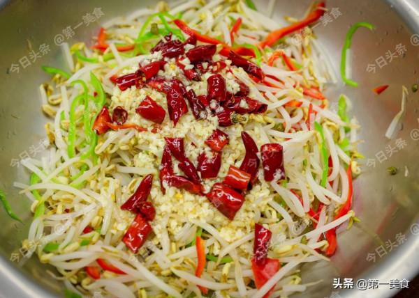 大年三十必備的4道菜，葷素涼熱搭配好，年夜飯上桌，家人都喜歡