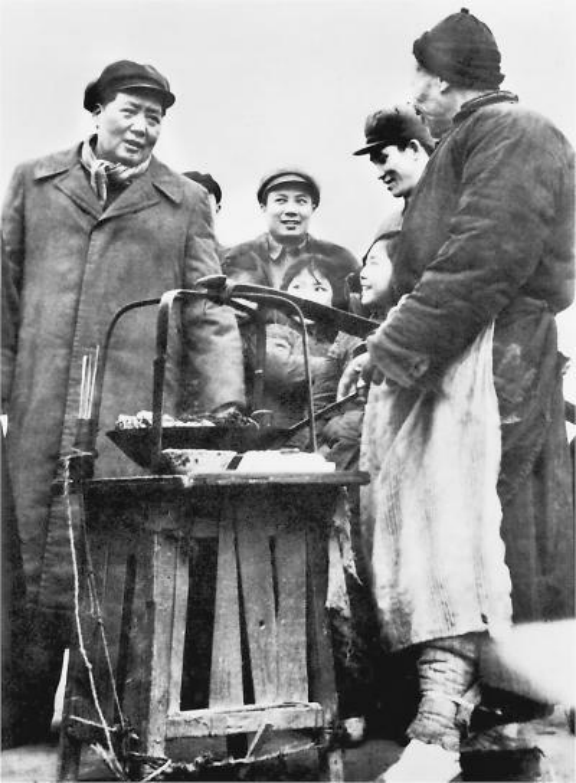 葉子龍陪伴毛主席27年，得知他遭到不公正待遇，毛主席：他沒問題