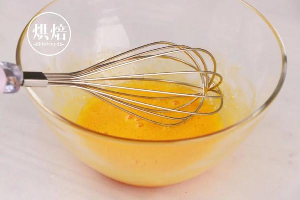 用平底鍋煎了個蛋糕 播放量一不小心上了千萬 軟軟呼呼像雲朵