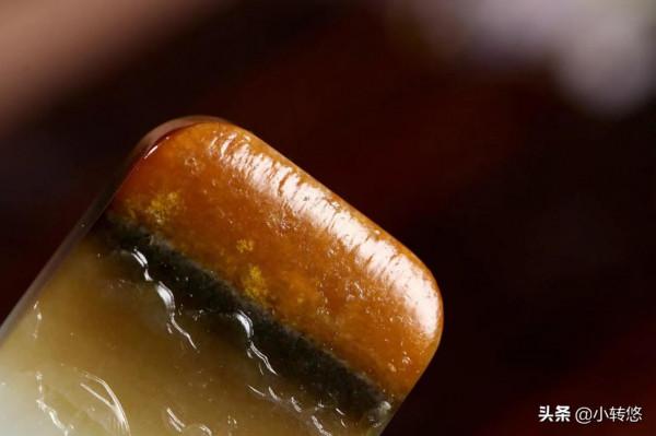 巨龍騰空而起,暢遊戲珠,飛龍形態各異,霸氣十足 巨龍騰空而起,暢遊戲珠,飛龍形態各異,霸氣十足