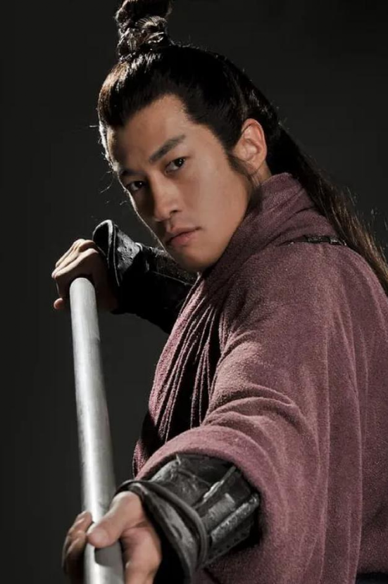 看過陸毅版諸葛亮,再和唐國強版一比,新舊《三國》差距就出來了 看過陸毅版諸葛亮,再和唐國強版一比,新舊《三國》差距就出來了