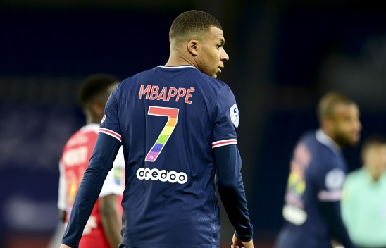 進退兩難！皇馬暫時放棄，巴黎又一直搞小動作，姆巴佩真是太難了