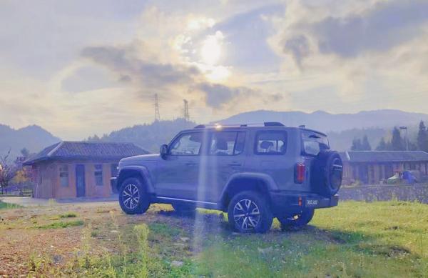 4.5萬公里就去換胎?汽車編輯實測:這不是智商稅 4.5萬公里就去換胎?汽車編輯實測:這不是智商稅