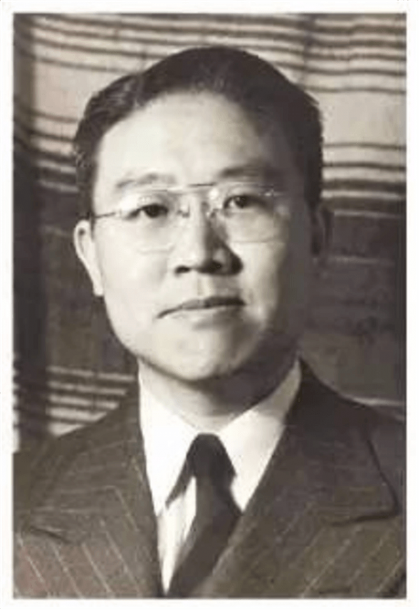 袁世凱死後，子孫過得如何？孫子成物理學家，孫女八旬仍開西餐廳