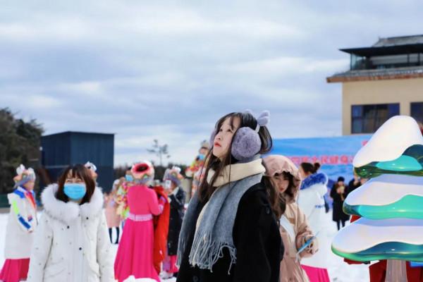 巴山大峽谷羅盤頂下大雪了，快來看被暫停住的美吧