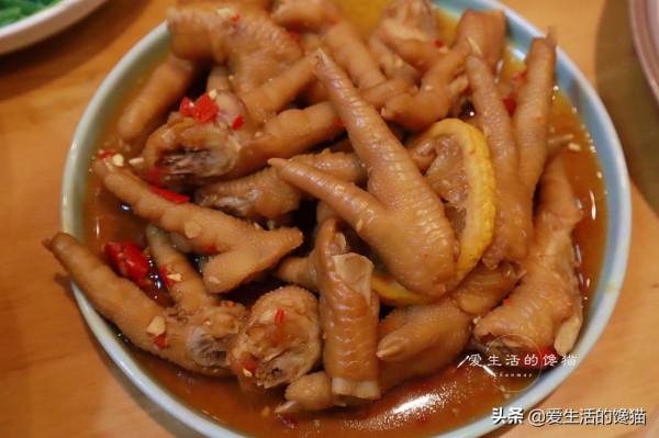 小姑子帶3000禮品回孃家,大嫂親自下廚,菜一曬朋友圈,網友:值 小姑子帶3000禮品回孃家,大嫂親自下廚,菜一曬朋友圈,網友:值