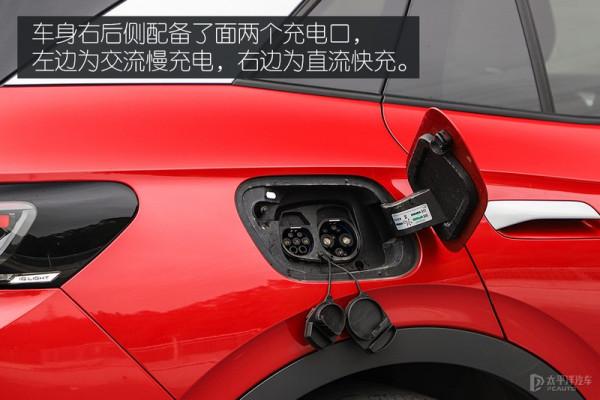 ID.4 CROZZ實測！特斯拉都不是他的對手？網友：新的套娃又出現了