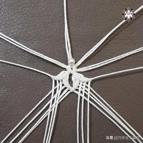用繩子就能編出漂亮的雪花，超詳細的教程，一步一步教你編