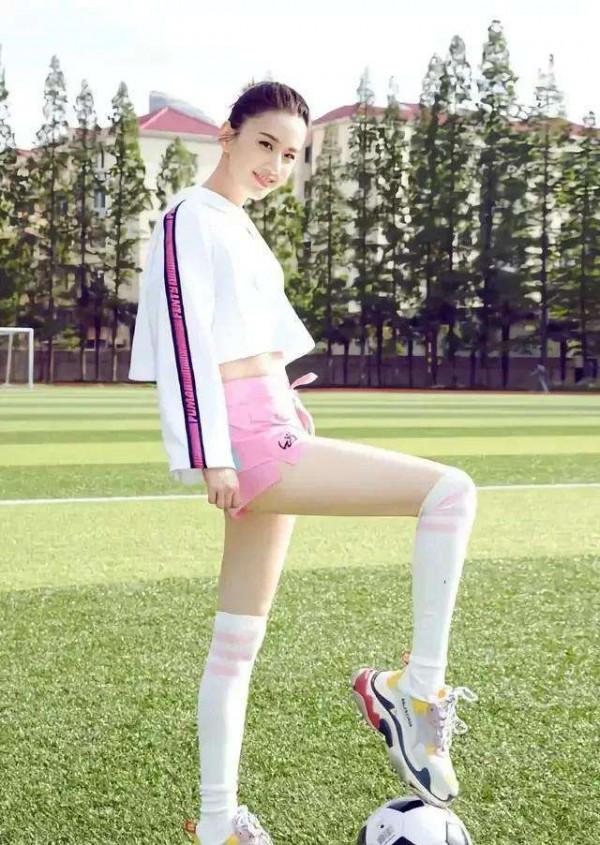 卸妝以後，仙女變大媽的三個女星，面板問題是硬傷