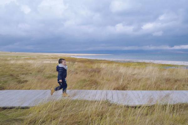 父母需要控制的不是孩子，而是自己那顆放不下的心