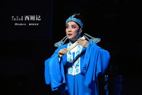 她總想突破越劇的“極限”,卻始終在爭議聲中前行 她總想突破越劇的“極限”,卻始終在爭議聲中前行