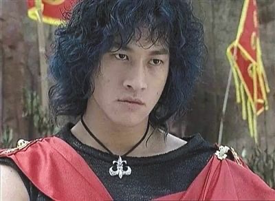 現代裝帥氣十足，穿上古裝就變醜，這些男星怎麼還有兩幅面孔？