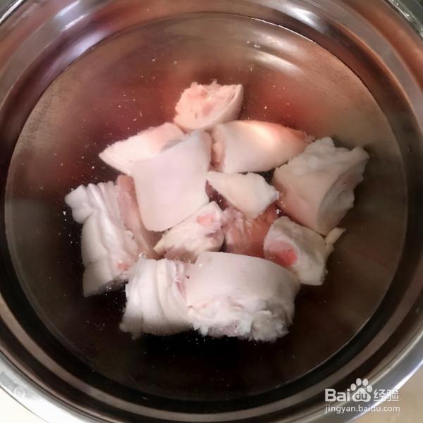 東盛瀾小廚房丨小鮑魚燉豬腳 東盛瀾小廚房丨小鮑魚燉豬腳