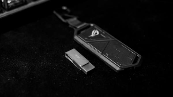 售價僅70，真國芯加持！愛國者aigo U330上手體驗