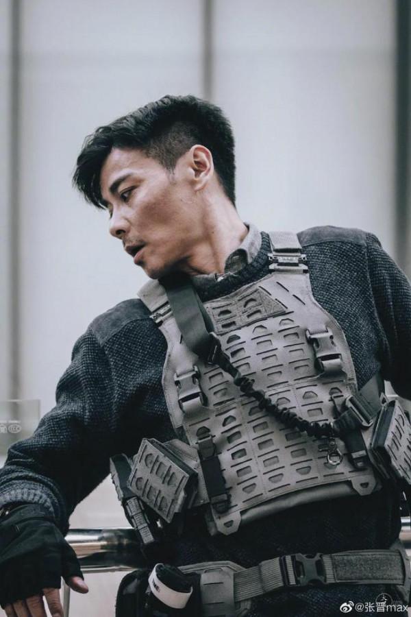 張晉，這個西裝暴徒，終於狂了