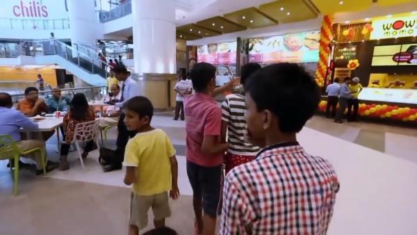 10倍含鹽量!西方工業垃圾食品,是如何在發展中國家玩雙標的? 10倍含鹽量!西方工業垃圾食品,是如何在發展中國家玩雙標的?