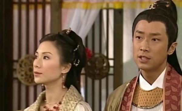 新古裝劇侮辱觀眾智商？來看看18年前的TVB劇，女扮男裝堪比整容