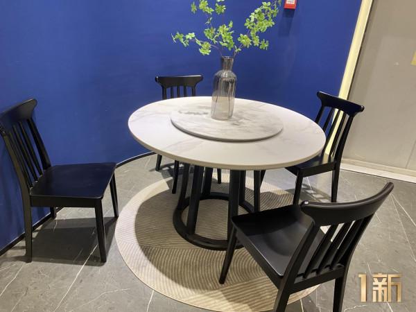 家庭餐桌選圓桌好還是方桌好呢?看完再買,不會出錯 家庭餐桌選圓桌好還是方桌好呢?看完再買,不會出錯