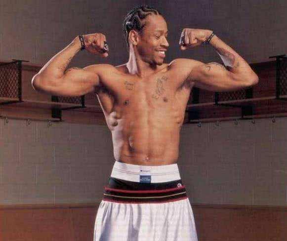 艾弗森百米速度10秒3，彈跳110釐米，而威少和羅斯是這資料