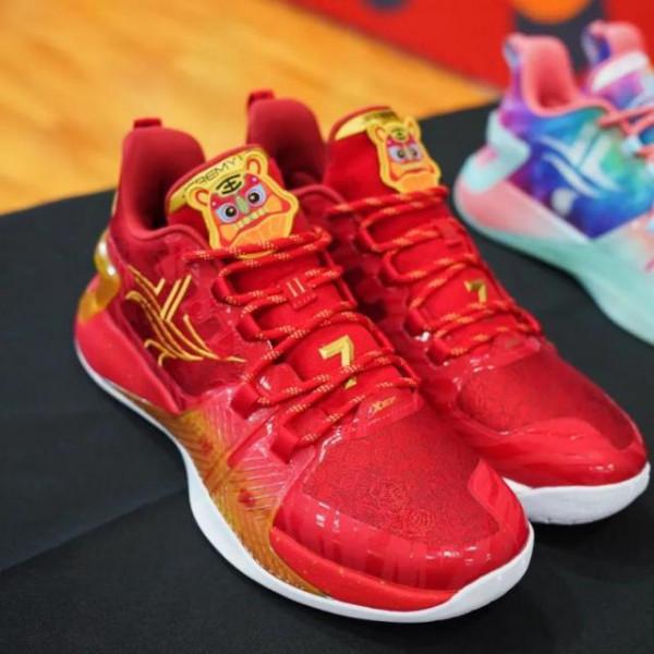 不止李寧和安踏！匹克新款很亮眼，特步休閒鞋崛起，361的也超帥