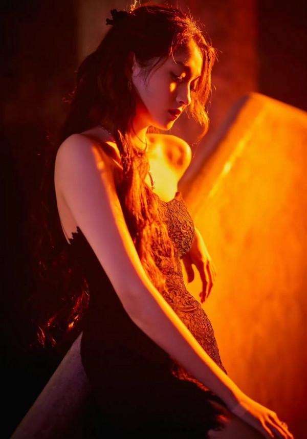 關曉彤再一次驚豔成紅毯大贏家!兩身禮服全部曝光,今晚發揮穩定 關曉彤再一次驚豔成紅毯大贏家!兩身禮服全部曝光,今晚發揮穩定