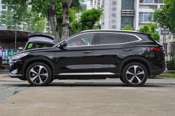 宋PLUS新能源售14.68萬元起 歡迎試駕