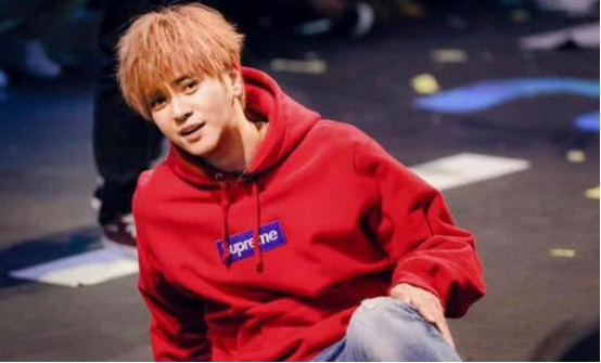 嘻哈男團被曝“多人運動”,還有未成年,媽媽為兒子發聲明道歉 嘻哈男團被曝“多人運動”,還有未成年,媽媽為兒子發聲明道歉